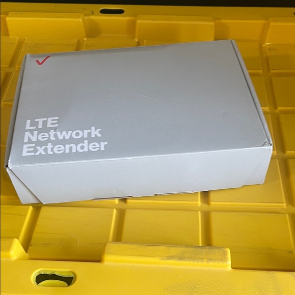 Black Wireless Router - Picture 3 of 3